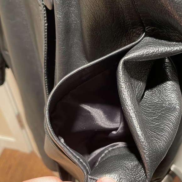 Leather Jacket - Picture 4 of 7